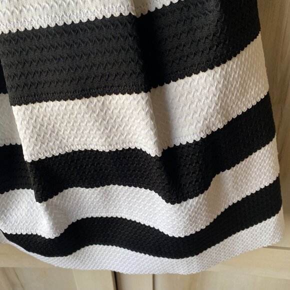 Express Black White Striped Bandage Scuba A Line Mini Dress Fit & Flare M - Picture 4 of 10